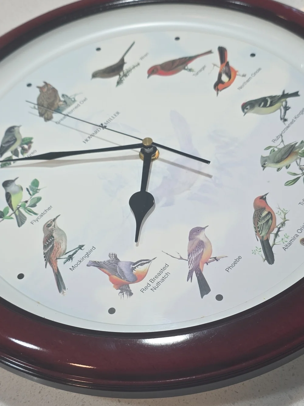 Howard Miller Bird  Wall Clock in Mahogany Frame On The Hour Each Bird Sings
